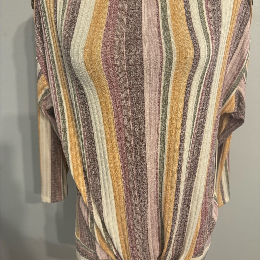 Striped 3/4 sleeves size XL